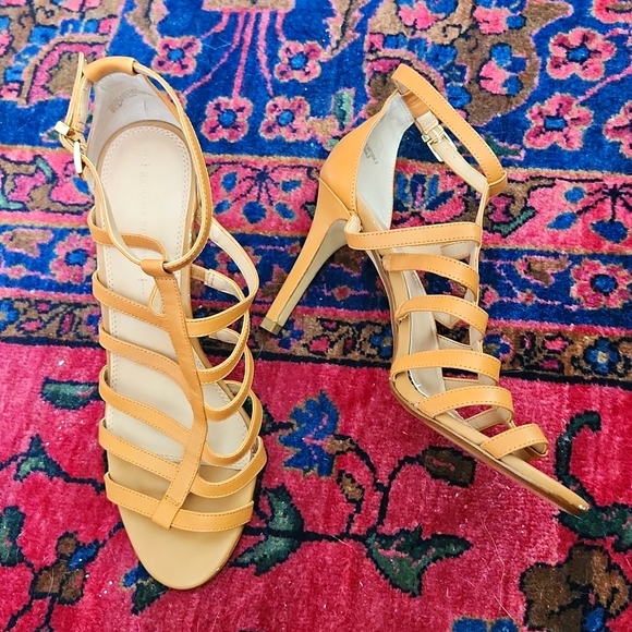 Banana Republic Leather High Heels - Picture 1 of 11